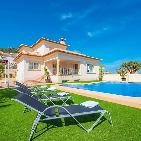 Villa Maximo